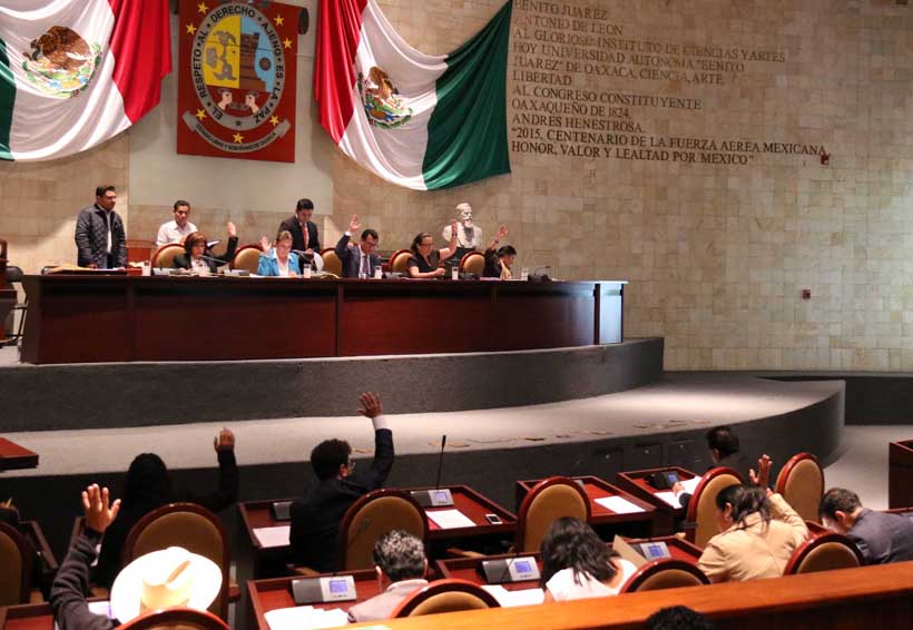 Alistan sus ‘gallos’ partidos y coaliciones en Oaxaca | El Imparcial de Oaxaca