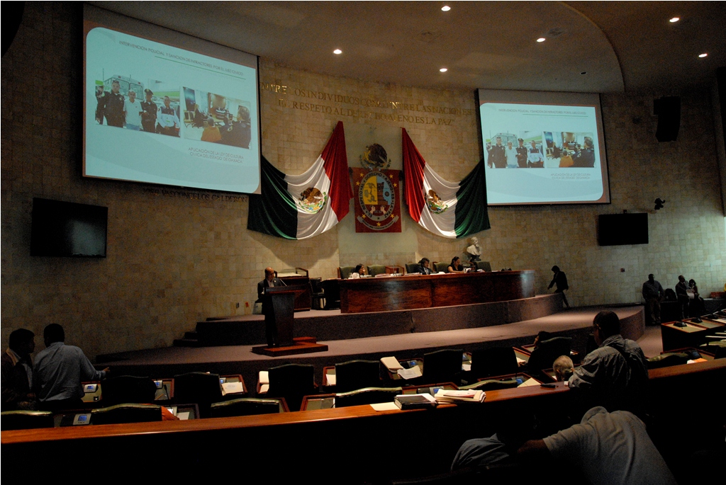 Califican de farsa selección del Comité Anticorrupción en Oaxaca | El Imparcial de Oaxaca
