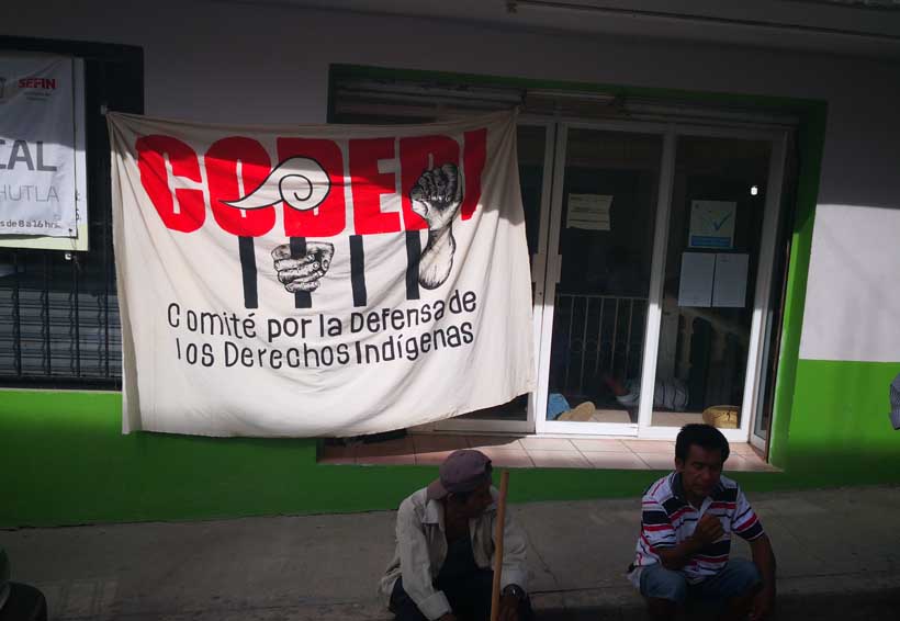 Codedi persiste en toma de dependencias en Pochutla, Oaxaca | El Imparcial de Oaxaca