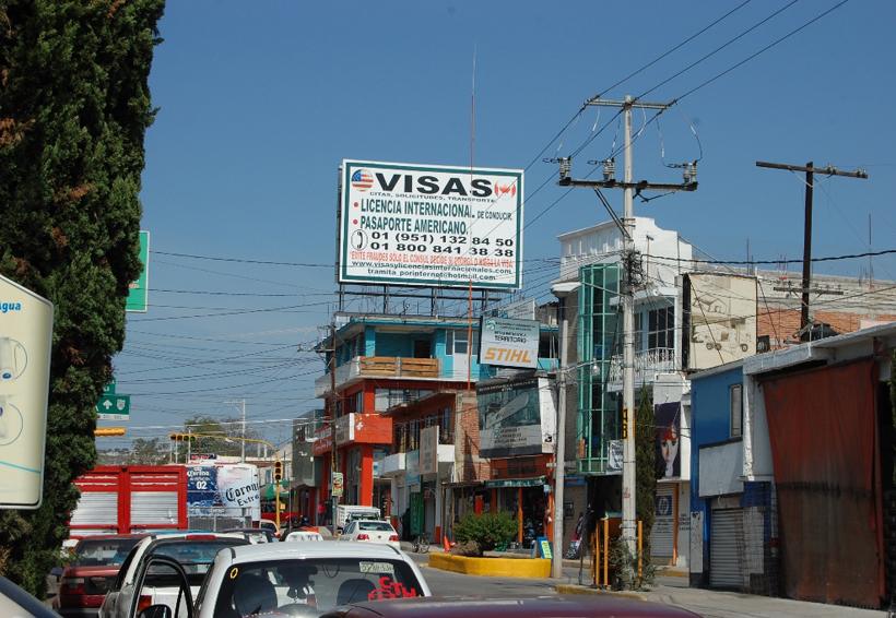 Denuncian en Huajuapan de León ser víctimas  de fraude por visas
