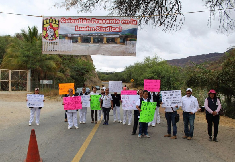 Empleados del hospital  regional de Cuicatlán  se manifiestan | El Imparcial de Oaxaca