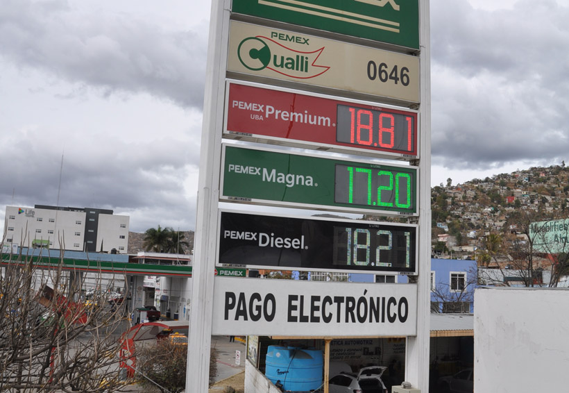 Complica gasolinazo la “cuesta  de enero” | El Imparcial de Oaxaca