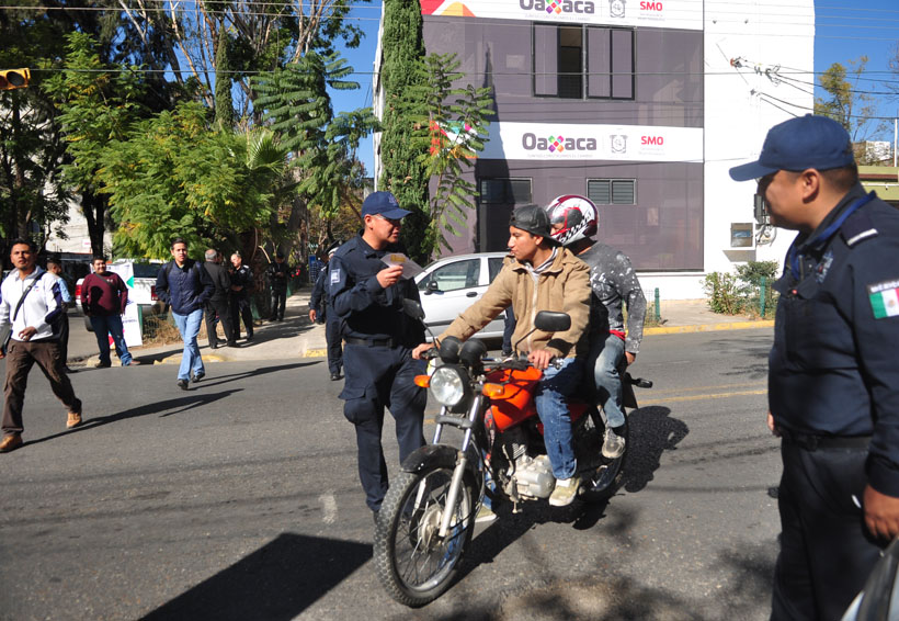 En Oaxaca, piden a motociclistas cumplir reglamento tras incremento de 30% en accidentes
