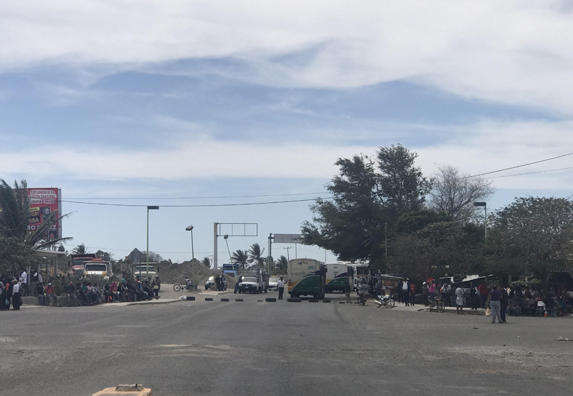 S-22 bloquea vías del Istmo de Oaxaca | El Imparcial de Oaxaca