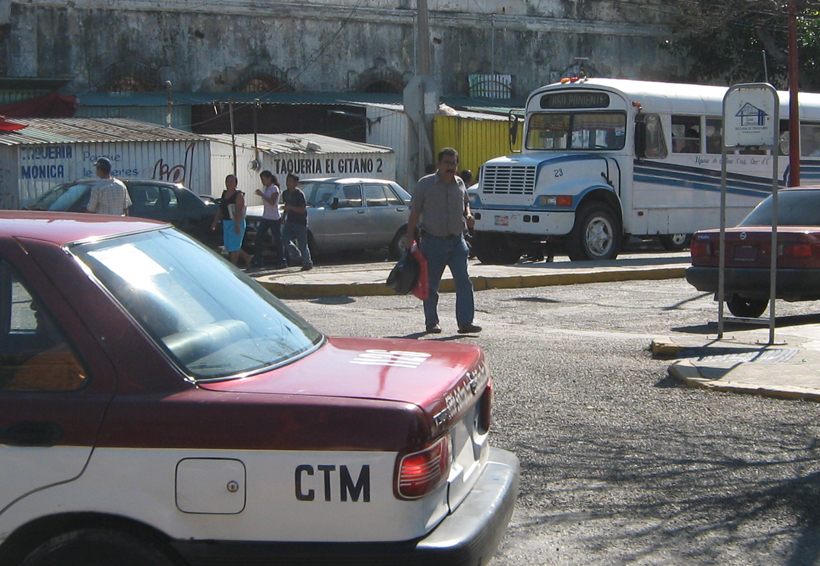 Sin poder descentralizar el transporte urbano en Salina Cruz, Oaxaca | El Imparcial de Oaxaca