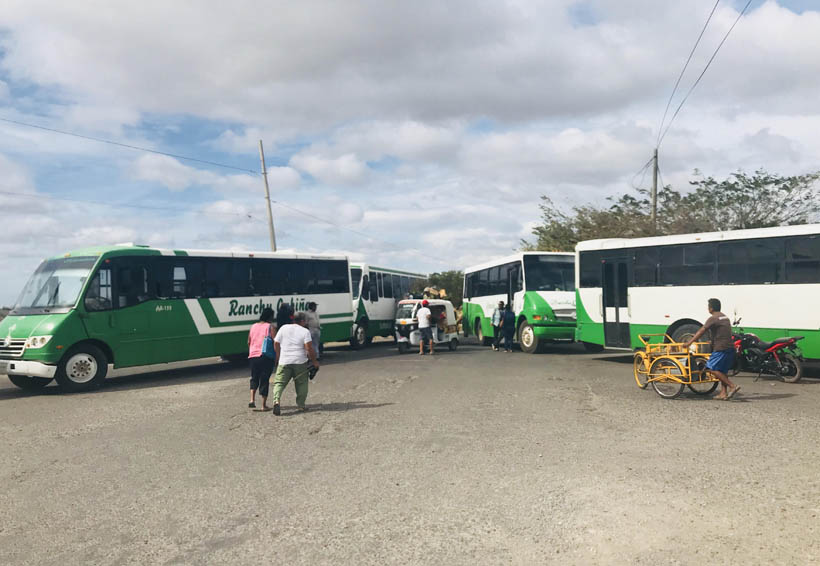 Transportistas del Istmo demandan  operativos contra taxis pirata | El Imparcial de Oaxaca
