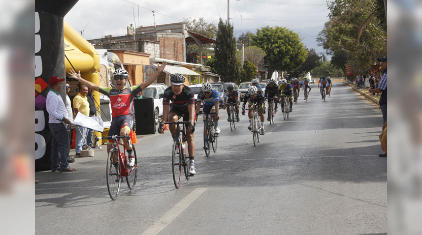 Ulises López gana la vuelta de Tutla
