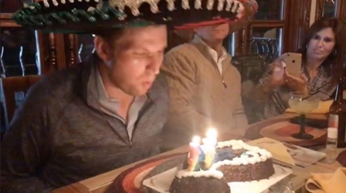 Video: Hijo de Trump celebra su cumpleaños con comida mexicana y sombreros charros | El Imparcial de Oaxaca