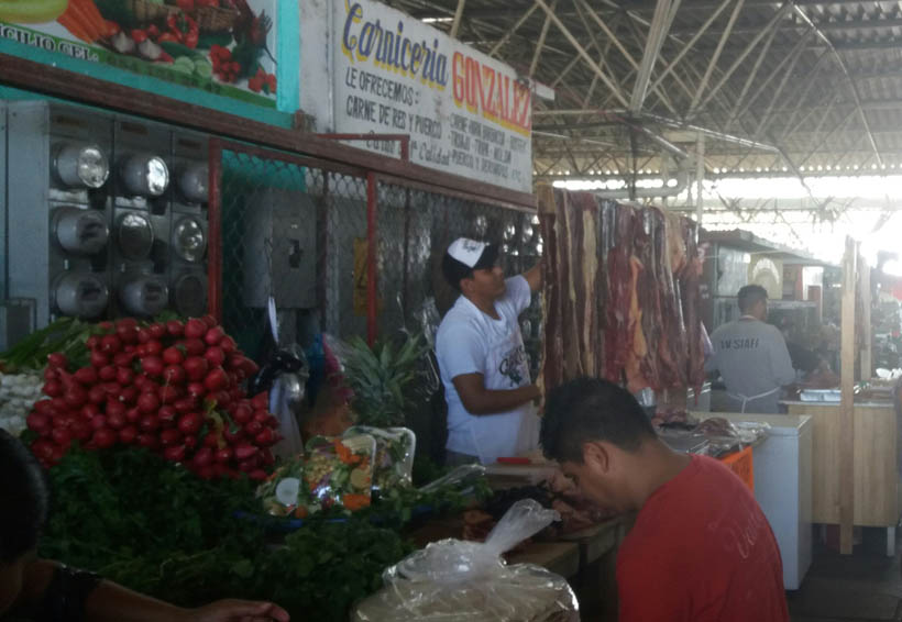 Inician remodelación del mercado Benito Juárez en Puerto Escondido, Oaxaca