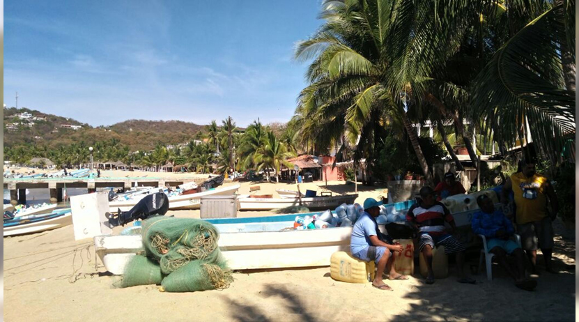 Pescadores de Puerto Ángel continuan buscando a sus dos compañeros | El Imparcial de Oaxaca