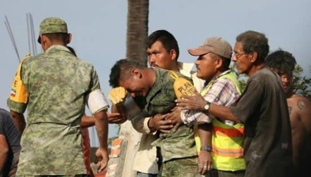 Fake news sobre muerte de soldado que lloró en el sismo se hace viral | El Imparcial de Oaxaca