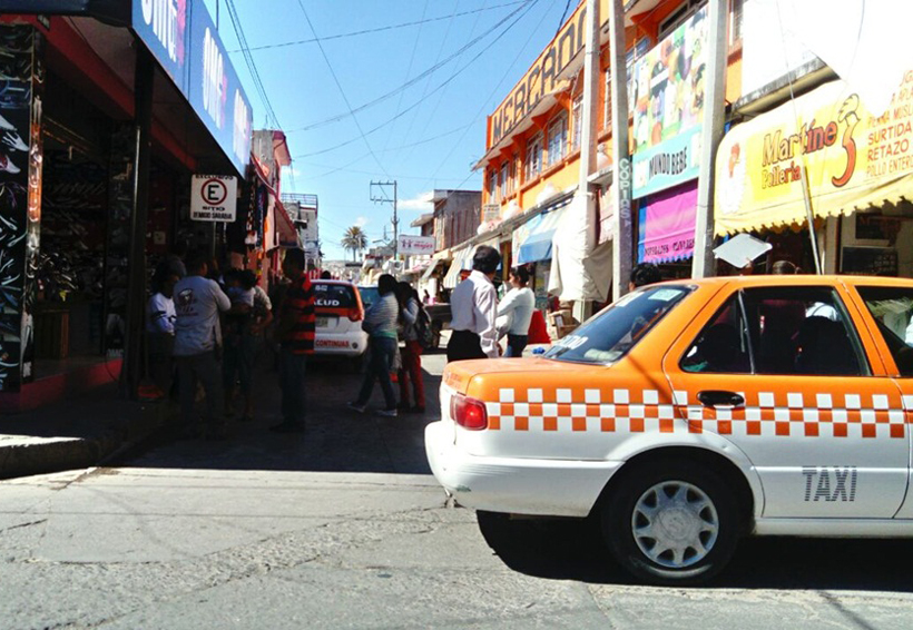 Sin solución, conflicto de vecinos y taxistas en Huajuapan de León, Oaxaca