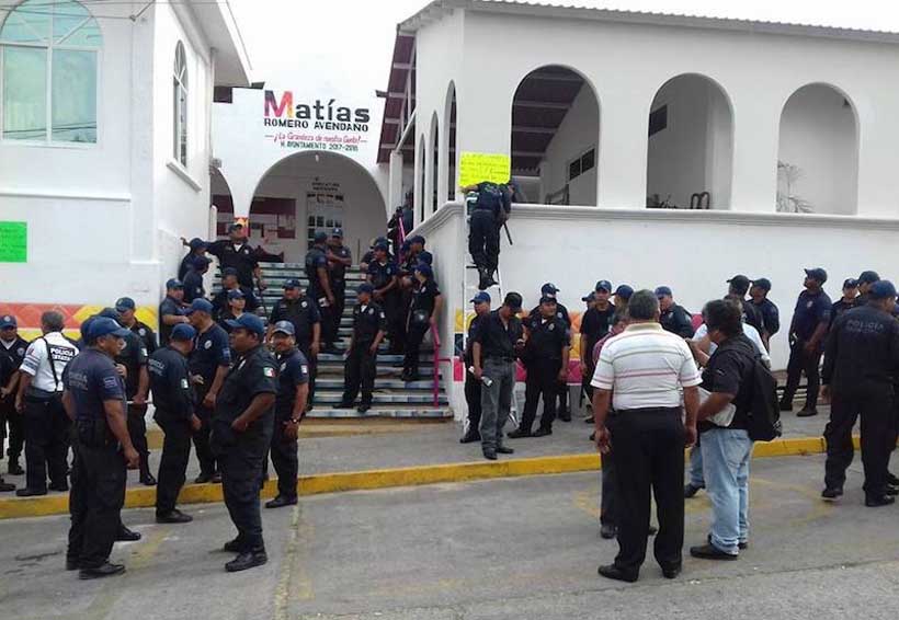 De civil patrullan las calles los policías de Matías Romero