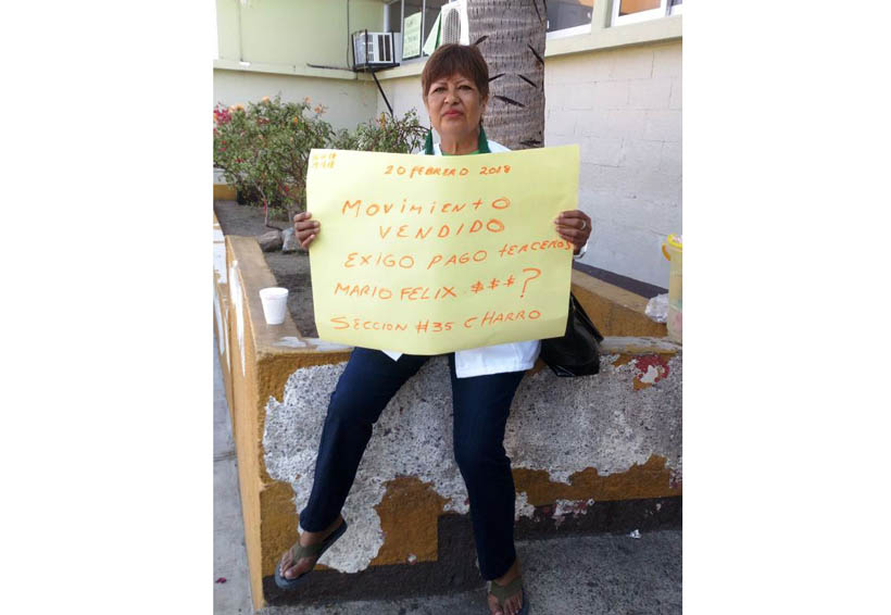 Trabajadora del Centro de Salud se manifiesta | El Imparcial de Oaxaca
