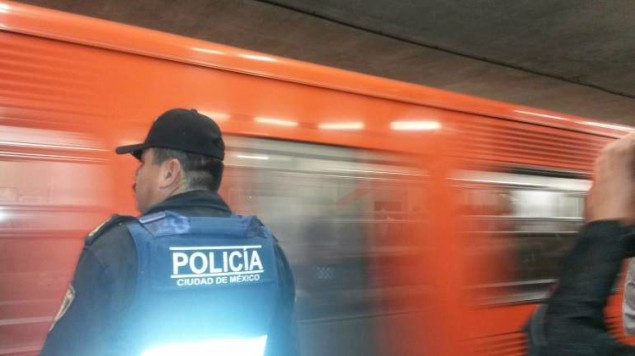 Catedráticos de la UNAM denuncian asalto en el metro y terminan arrestados | El Imparcial de Oaxaca
