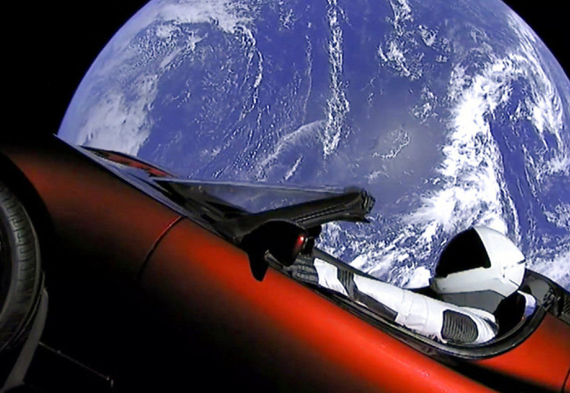 El Tesla que envió Elon Musk al espacio se estrellará con Venus o la Tierra | El Imparcial de Oaxaca