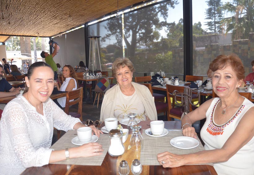 Disfutan brunch en familia El Imparcial de Oaxaca