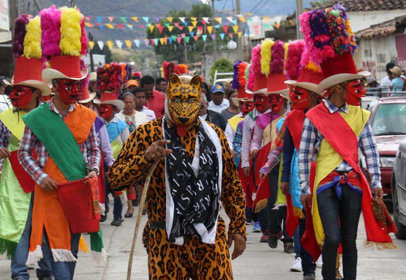 Carnaval de Juxtlahuaca: danzan Rubios al sonido del cuerno | El Imparcial de Oaxaca