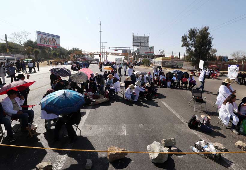 Registra Oaxaca en un día 16 bloqueos | El Imparcial de Oaxaca