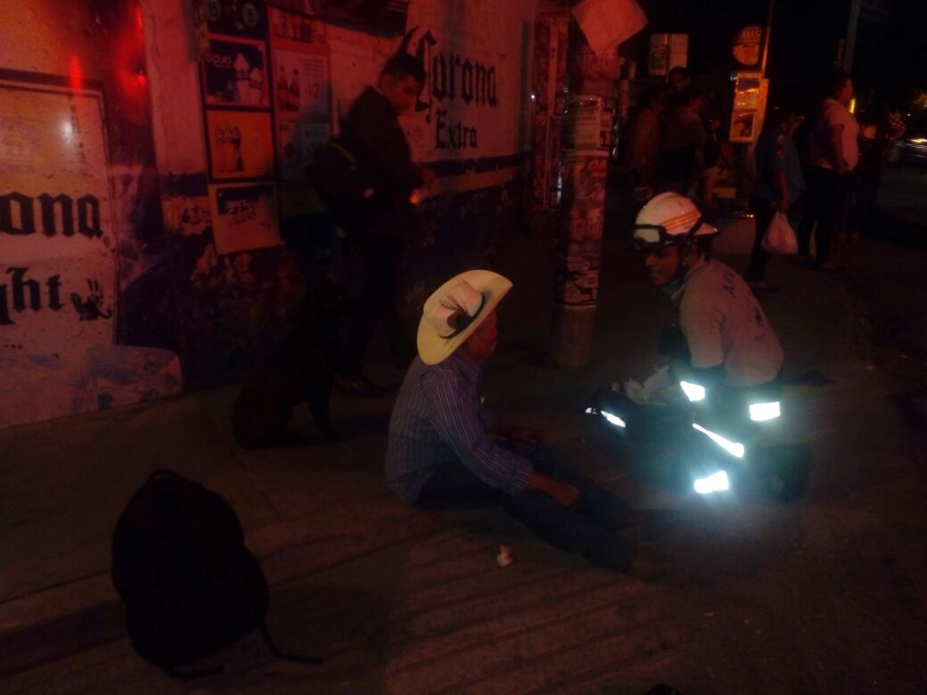Auto atropella a ebrio en la avenida Símbolos Patrios y escapa | El Imparcial de Oaxaca Auto atropella a ebrio en la avenida Símbolos Patrios y escapa | El Imparcial de Oaxaca