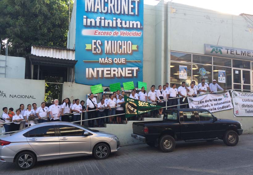 STRM protesta en Pinotepa Nacional, Oaxaca