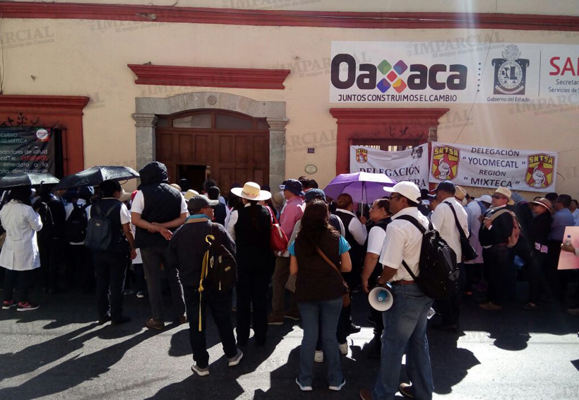 Marchas y bloqueos en Oaxaca este lunes