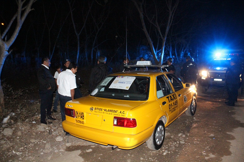 Recuperan taxi robado en Oaxaca | El Imparcial de Oaxaca
