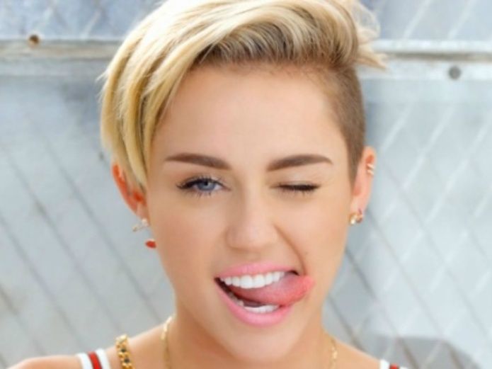 Miley Cyrus publica fotos en topless en Instagram | El Imparcial de Oaxaca