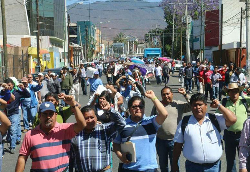 Realiza Sección 22 bloqueos y marchas en Oaxaca | El Imparcial de Oaxaca