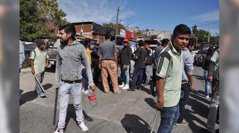 Riña entre mototaxistas en Oaxaca