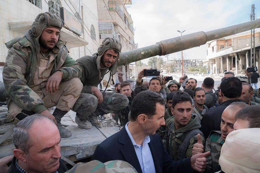 Presidente sirio visita a tropas en Guta Oriental | El Imparcial de Oaxaca