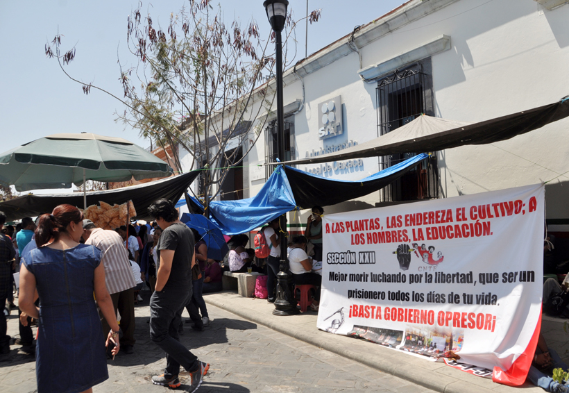 Protege IEEPO a maestros paristas | El Imparcial de Oaxaca