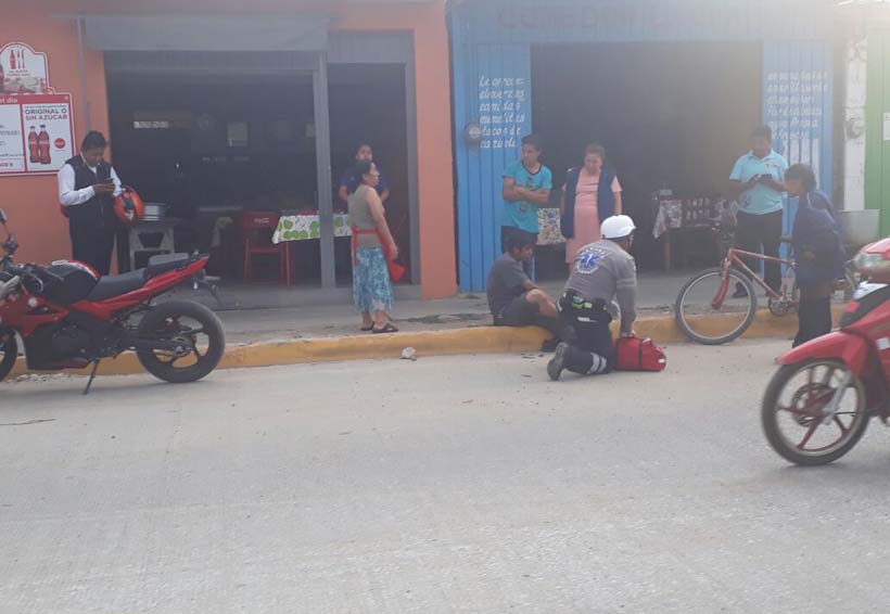 Camión urbano  arrolla a ciclista en Montoya, Oaxaca