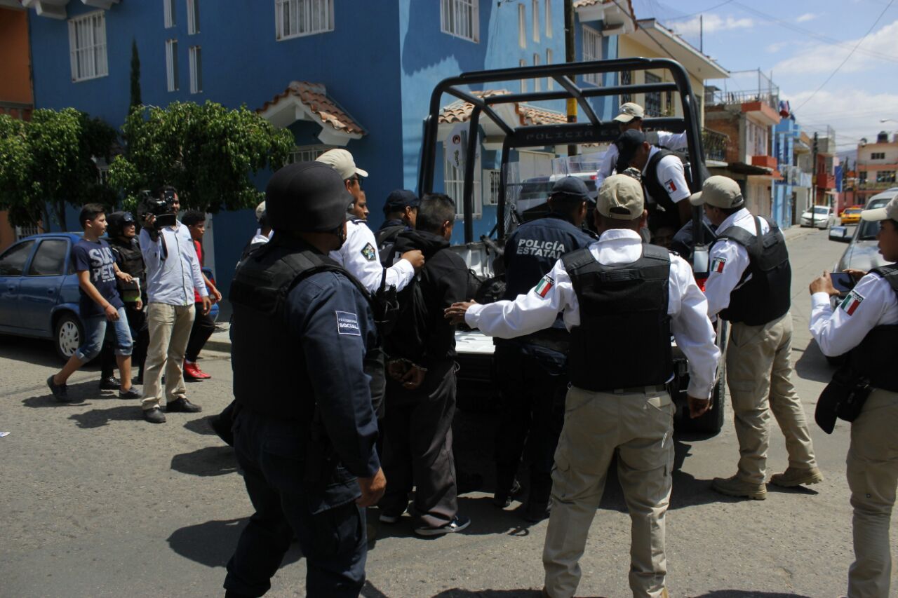 Caen ‘cholos’ por robar a chavitos en la colonia Reforma Agraria, Oaxaca | El Imparcial de Oaxaca