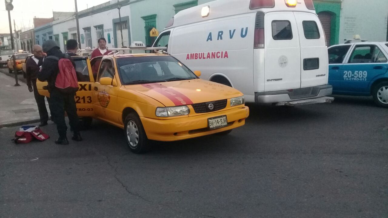 Choca taxi… con otro taxi en centro de la ciudad de Oaxaca | El Imparcial de Oaxaca