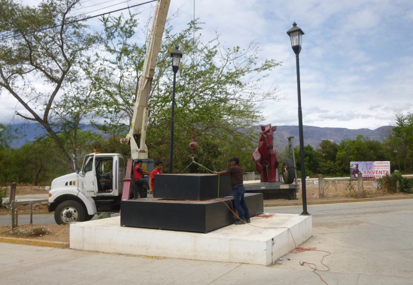 Retiran de sorpresa escultura de Andriacci en San Juan Cuicatlán | El Imparcial de Oaxaca