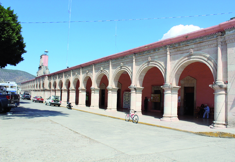 Resaltan  arquitectura  de Tamazulápam  del Progreso, Oaxaca