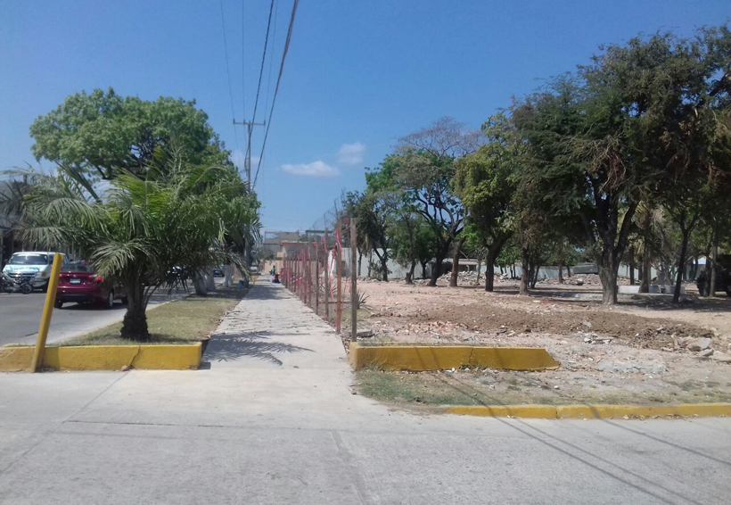 Retiran cerca que  obstruía paso peatonal en Ciudad Ixtepec, Oaxaca | El Imparcial de Oaxaca