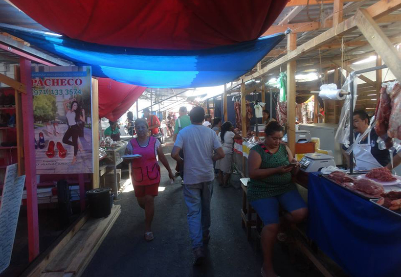 Tiendas trasnacionales acaban con tradiciones en el Istmo de Oaxaca