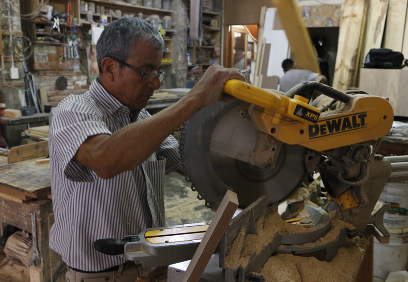 Nacho y el oficio de la carpintería en Oaxaca