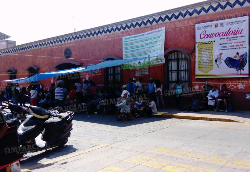 S-22 cierra dependencias en Huajuapan de León, Oaxaca