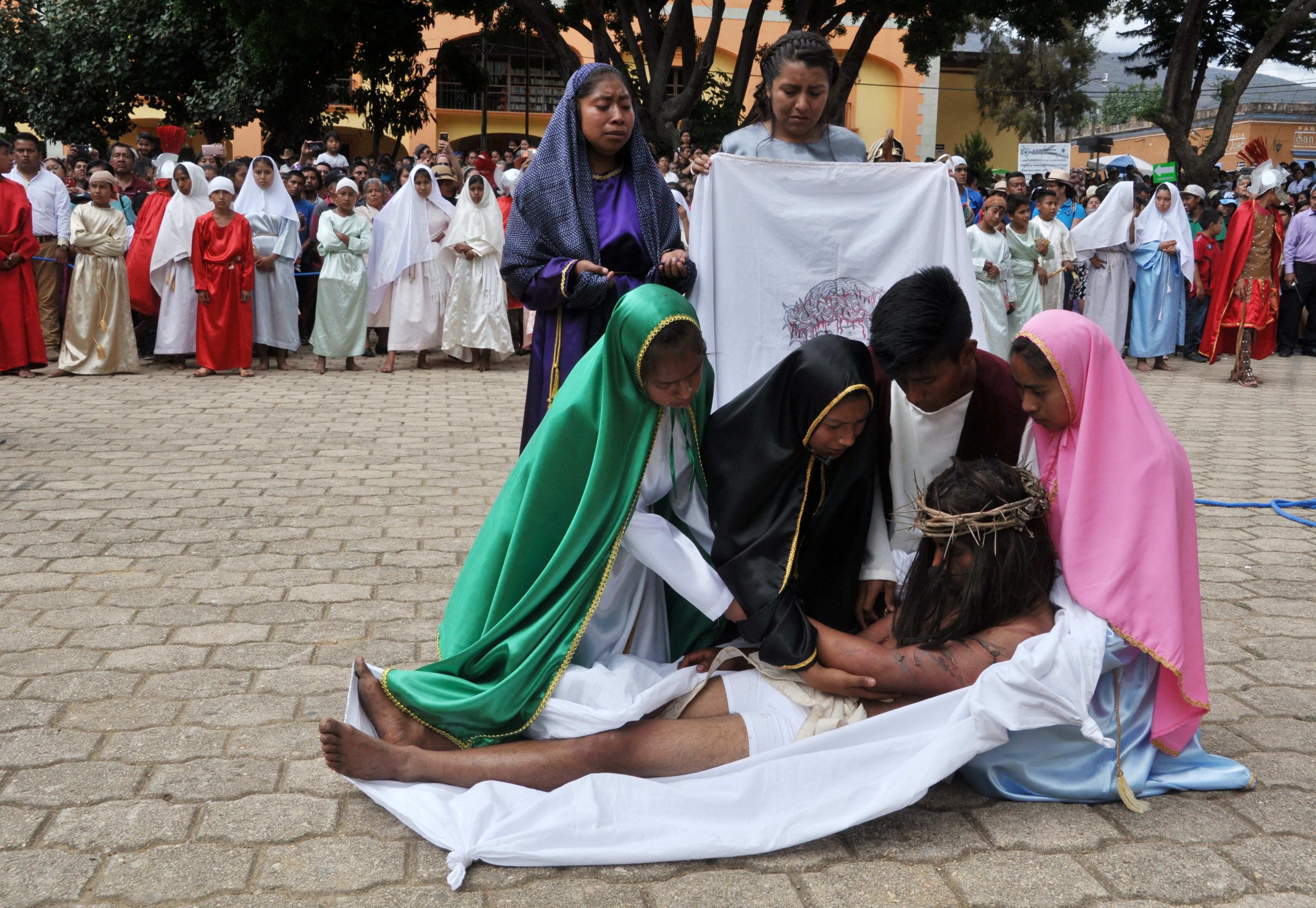 Toma auge cada año la  Pasión y Muerte de Jesús en Oaxaca