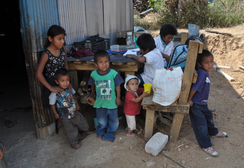 Historia de vida: Risas y juegos entre el polvo | El Imparcial de Oaxaca