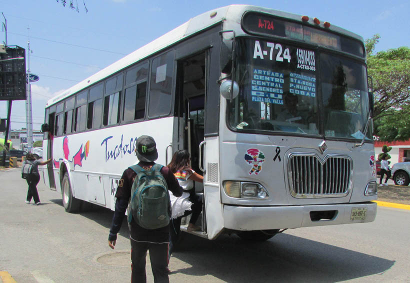 Se defienden usuarios contra aumento de pasaje en Oaxaca | El Imparcial de Oaxaca
