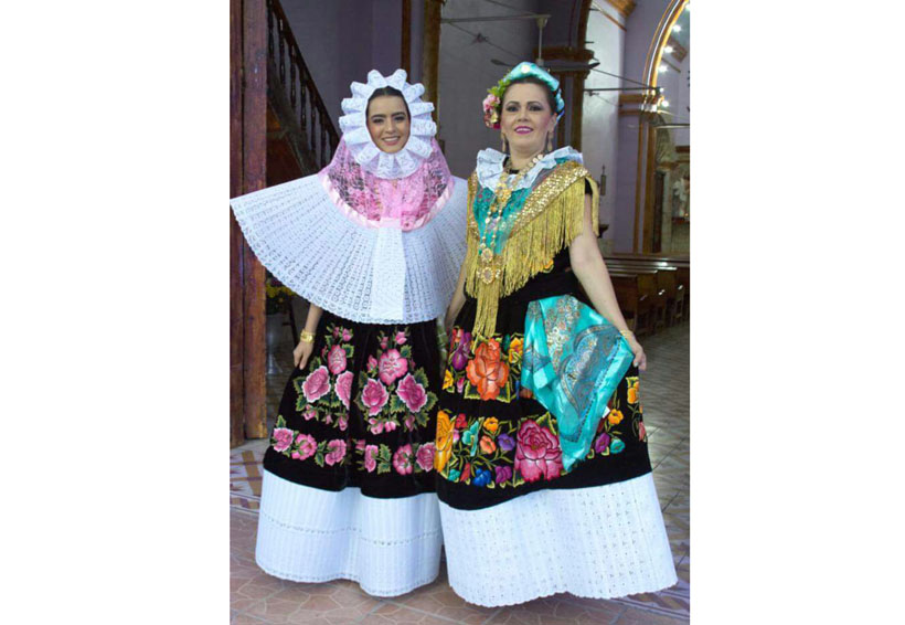 Porte  imponente de mujer istmeña | El Imparcial de Oaxaca