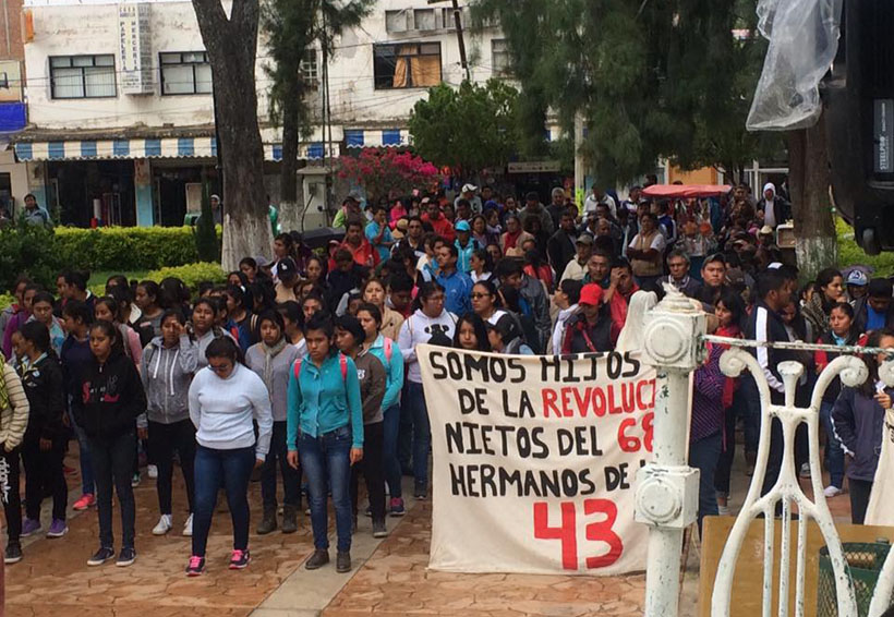 Rechazan normalistas de Tamazulápam del Progreso propuesta del IEEPO | El Imparcial de Oaxaca