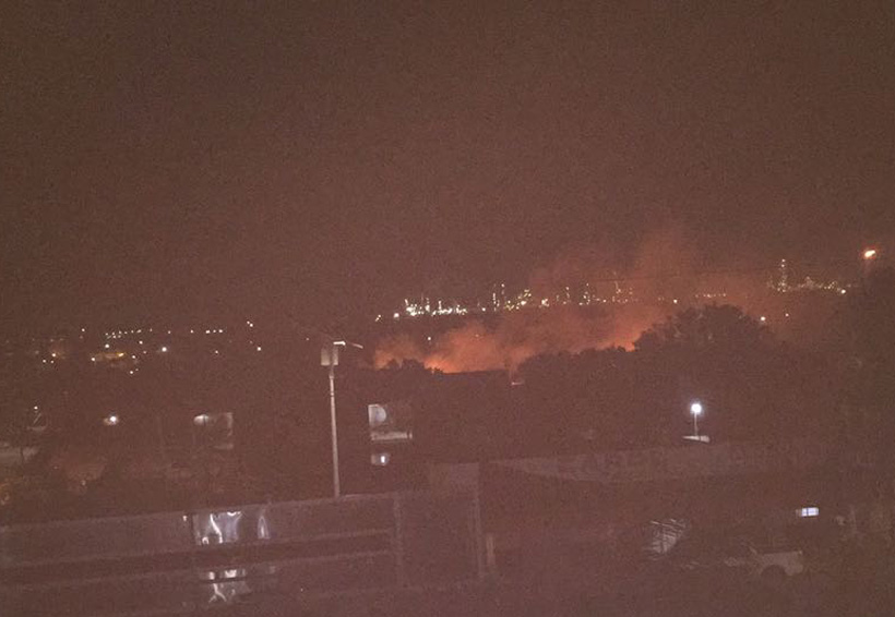 Incendio pone en vilo a vecinos de Salina Cruz, Oaxaca | El Imparcial de Oaxaca