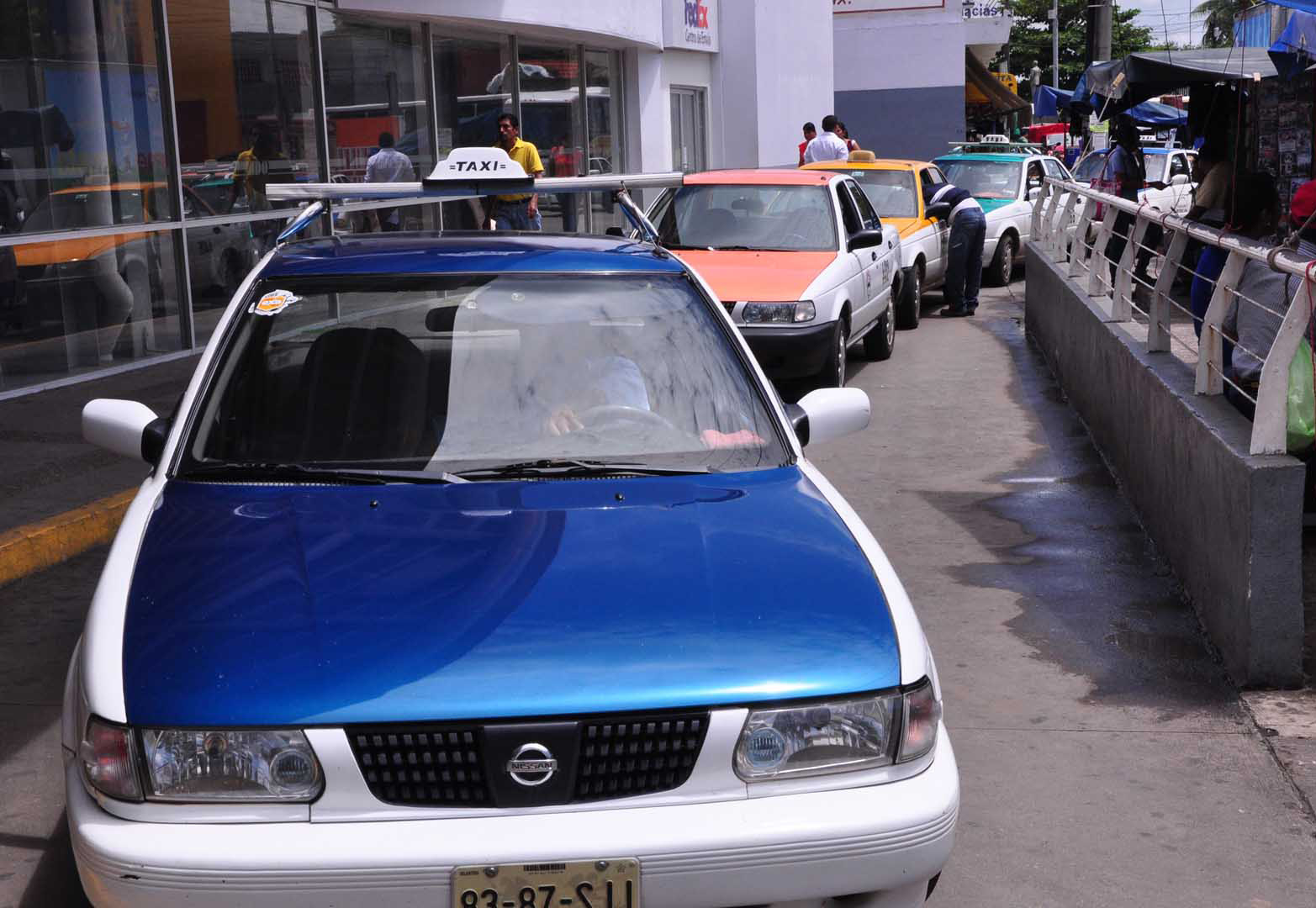 Taxistas molestos por ingreso de mototaxis en Tuxtepec, Oaxaca | El Imparcial de Oaxaca