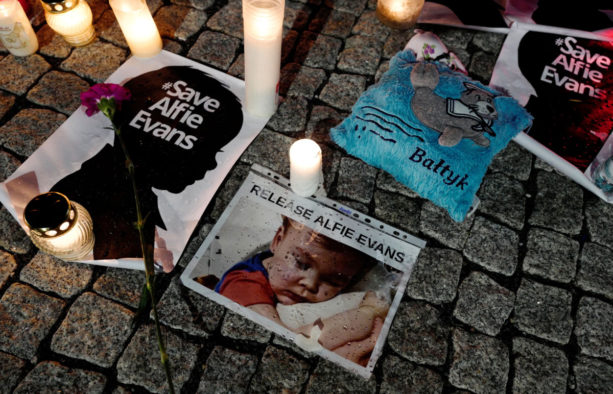 Muere el bebé británico Alfie Evans en medio de batalla legal | El Imparcial de Oaxaca