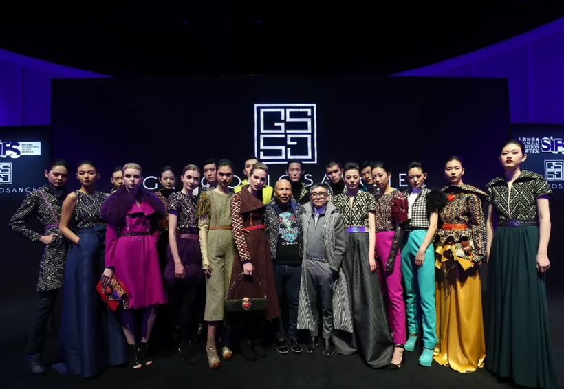 Gregorio Sánchez, primer diseñador mexicano en la semana de la moda de Shangai | El Imparcial de Oaxaca